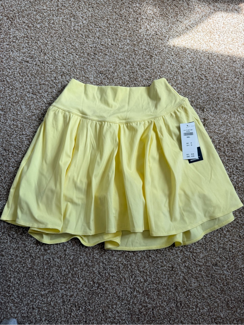Hollister Sunny Yellow Pleated Athletic Skort